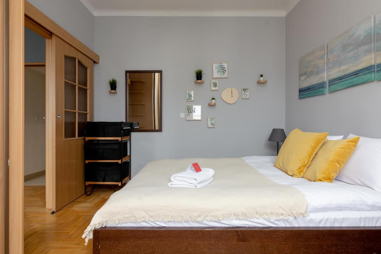 Grojecka Stara Ochota Apartment Warschau Exterior foto